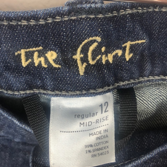 Old Navy Dark Wash Jeans - Picture 4 of 4